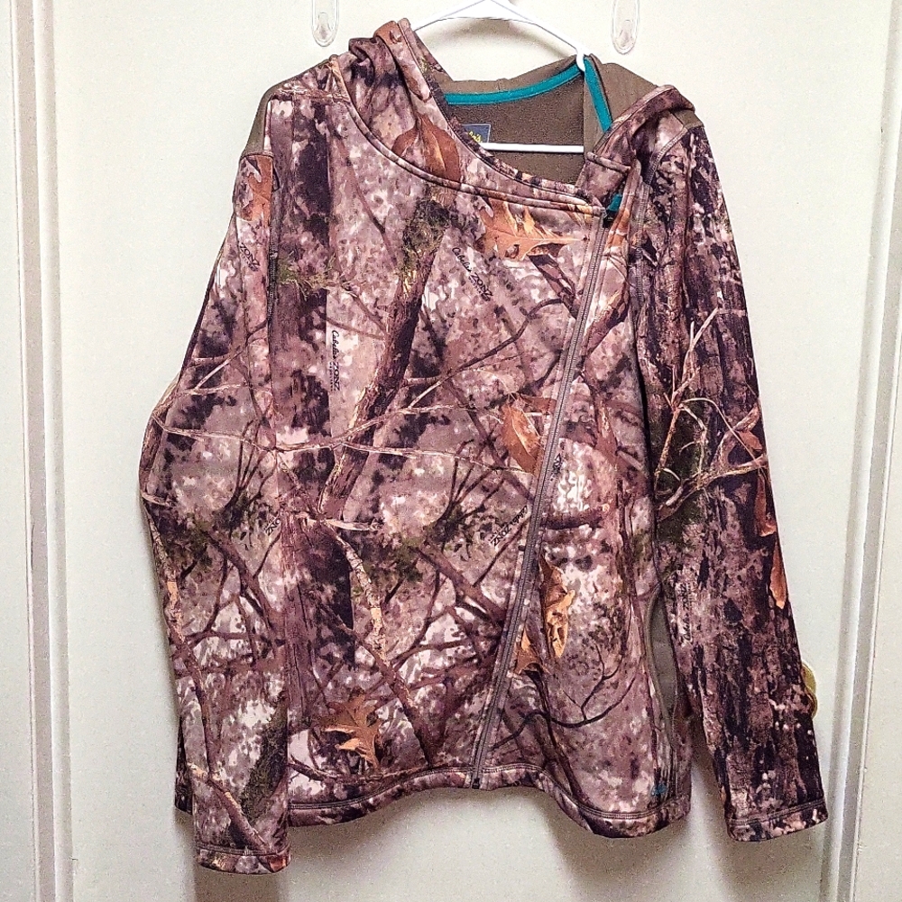 Cabela's Brown and Tan Camoflage Hooded Cross Zipper Sweatshirt with Pockets